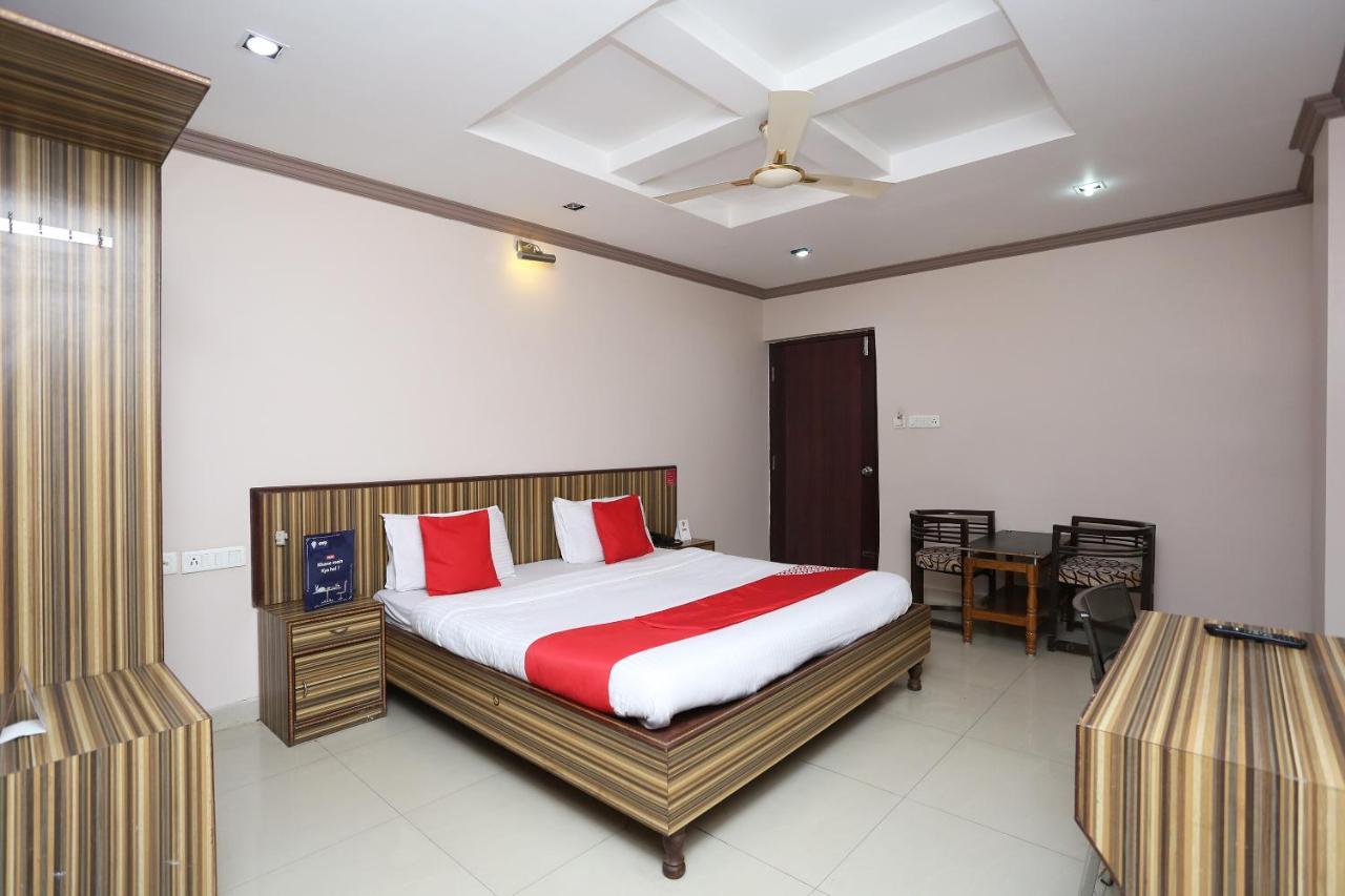 Hotel Oyo 3881 Venus Nxt à Bhubaneswar Extérieur photo